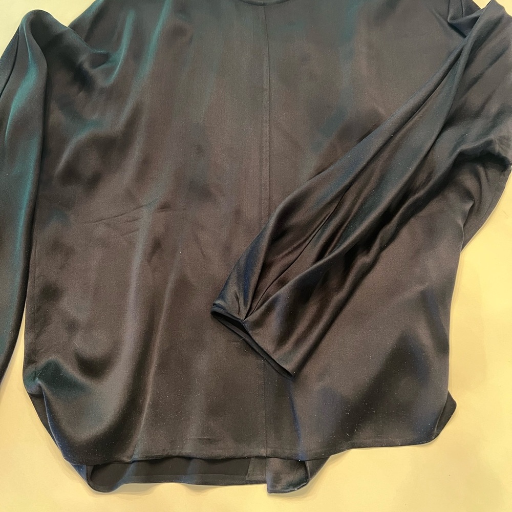 Vince Crewneck Long Sleeve 100% Silk Blouse - Picture 7 of 7